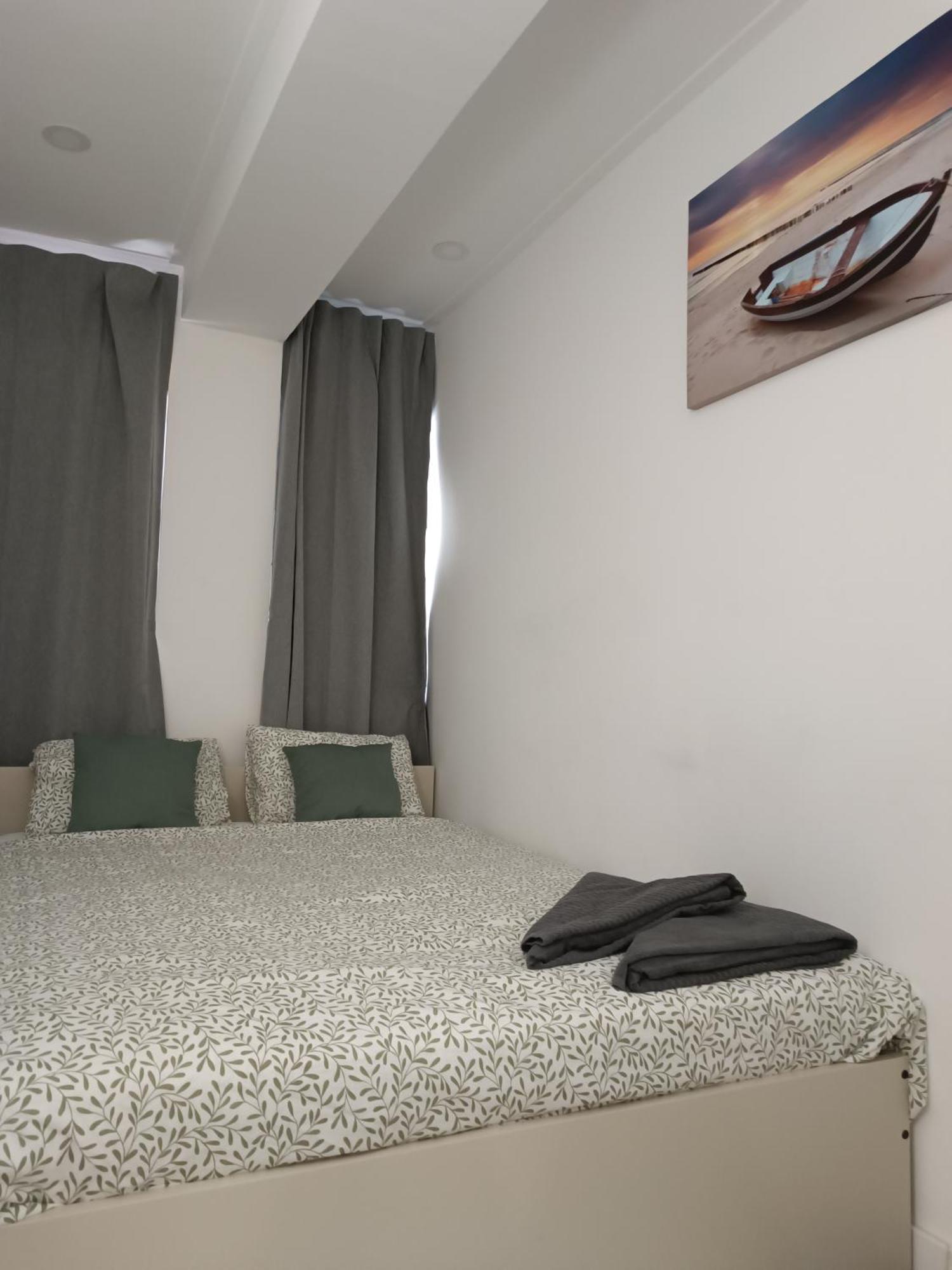 Plaza Caparica Hostel Costa de Caparica Kültér fotó